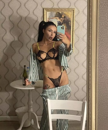 Анкета проститутки Оксана - город Очуры, 23 года, №2421